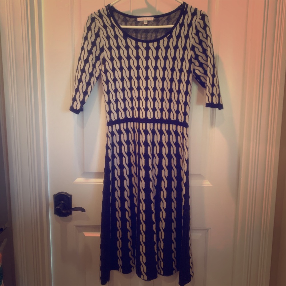 SANDRA DARREN Black and White Print Dress